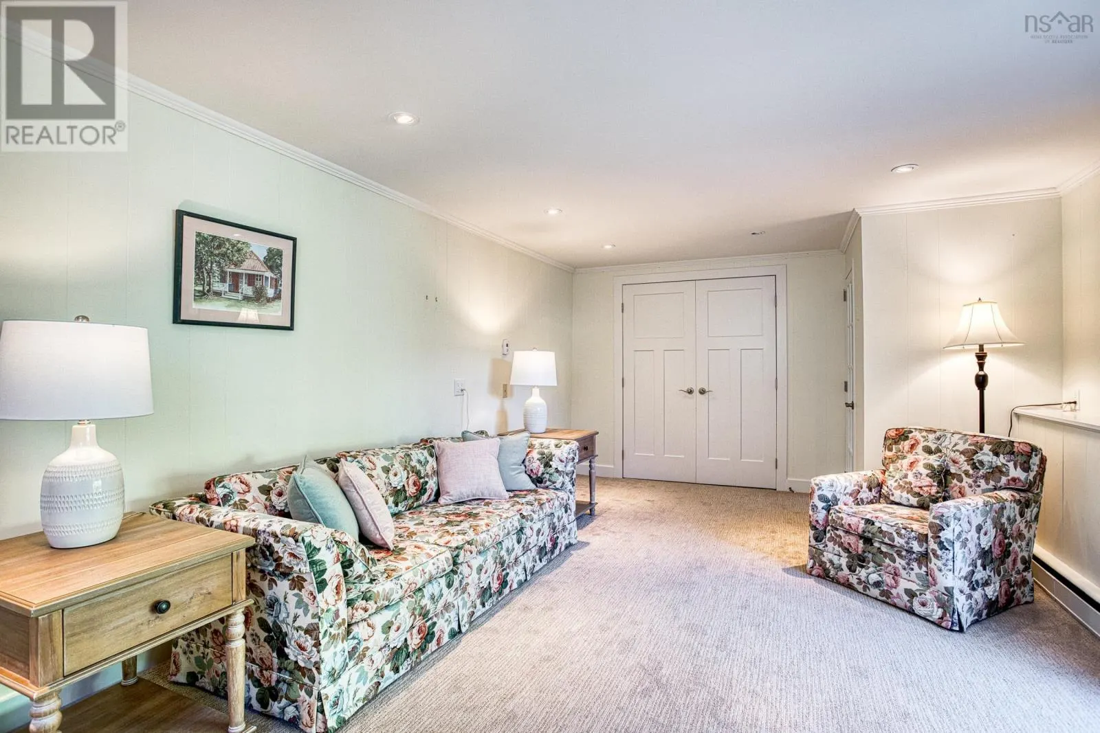 1079 Bellevue Avenue