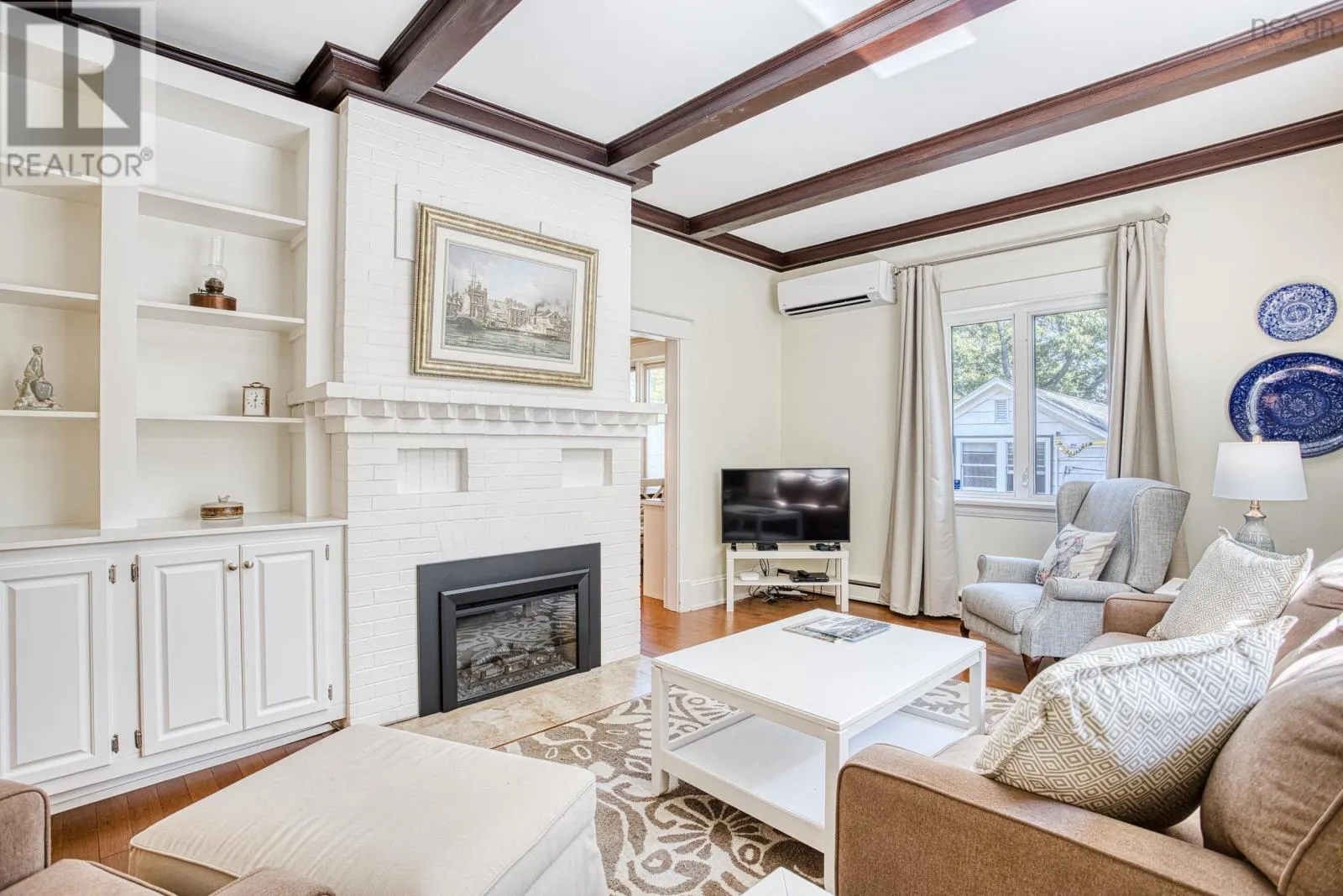 1079 Bellevue Avenue