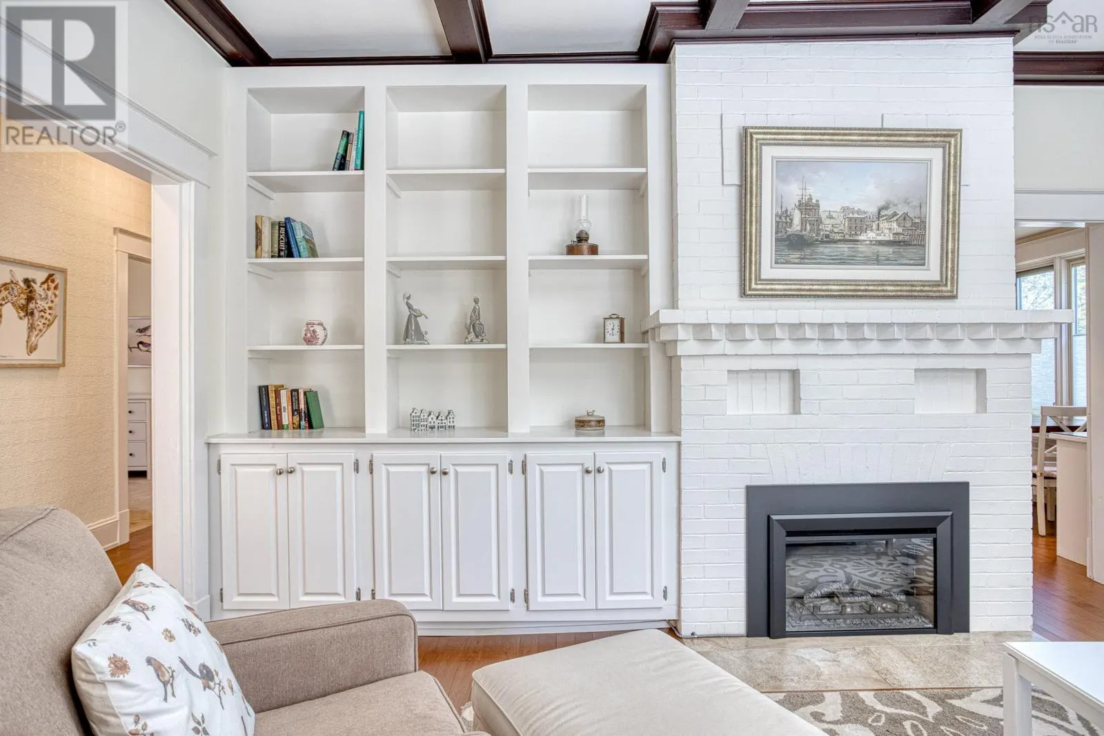 1079 Bellevue Avenue