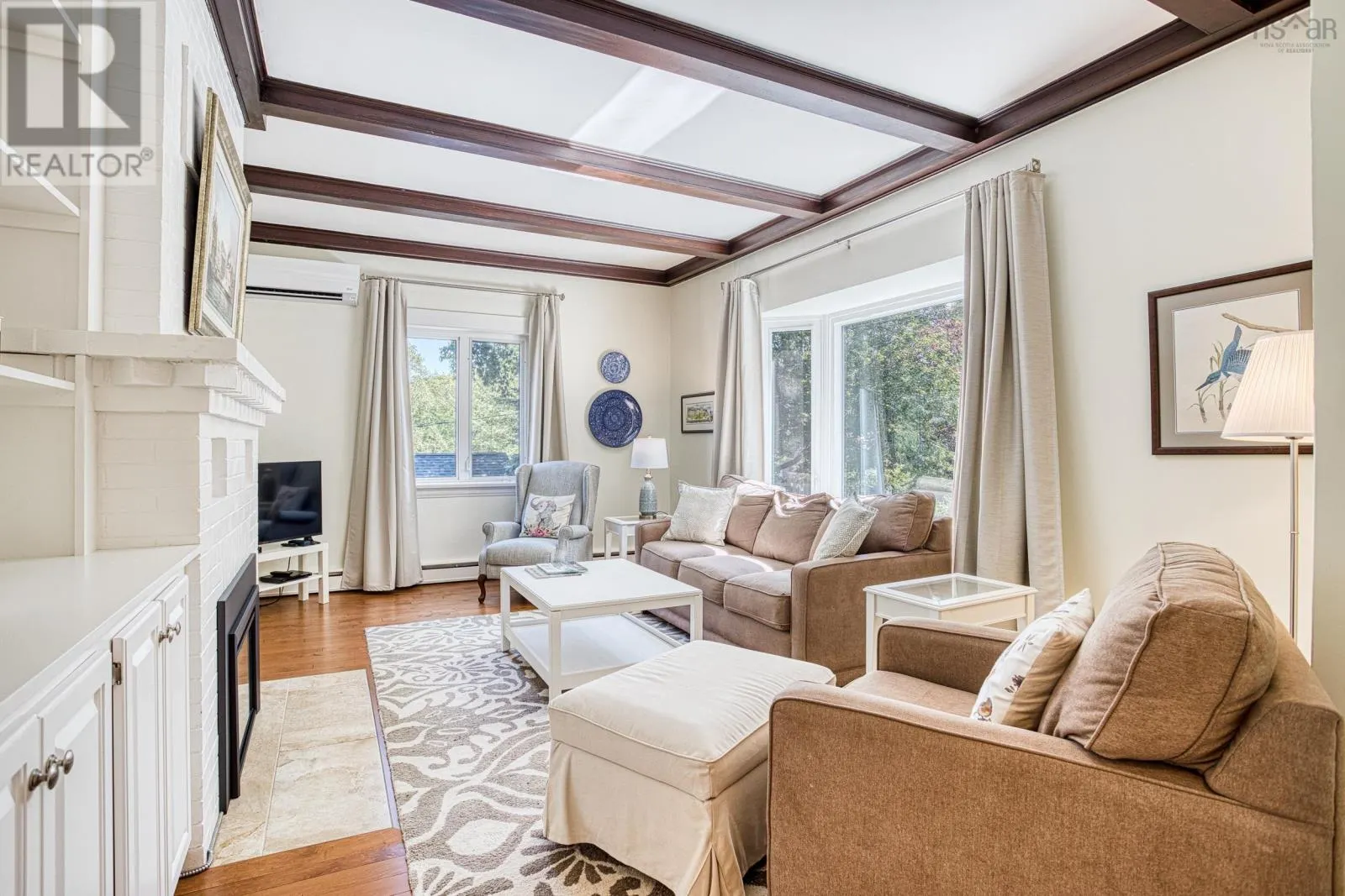1079 Bellevue Avenue