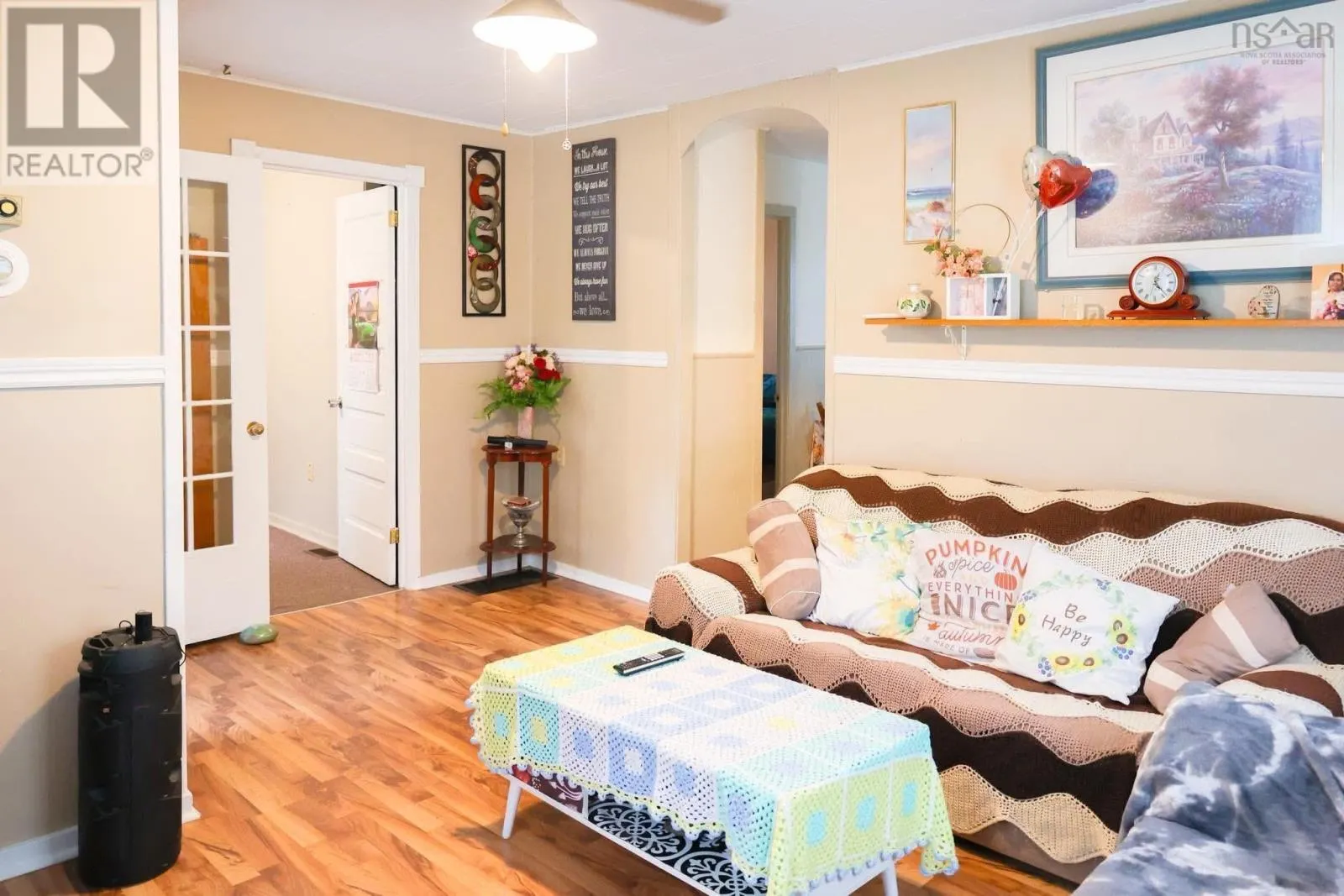 3 Hillside Drive