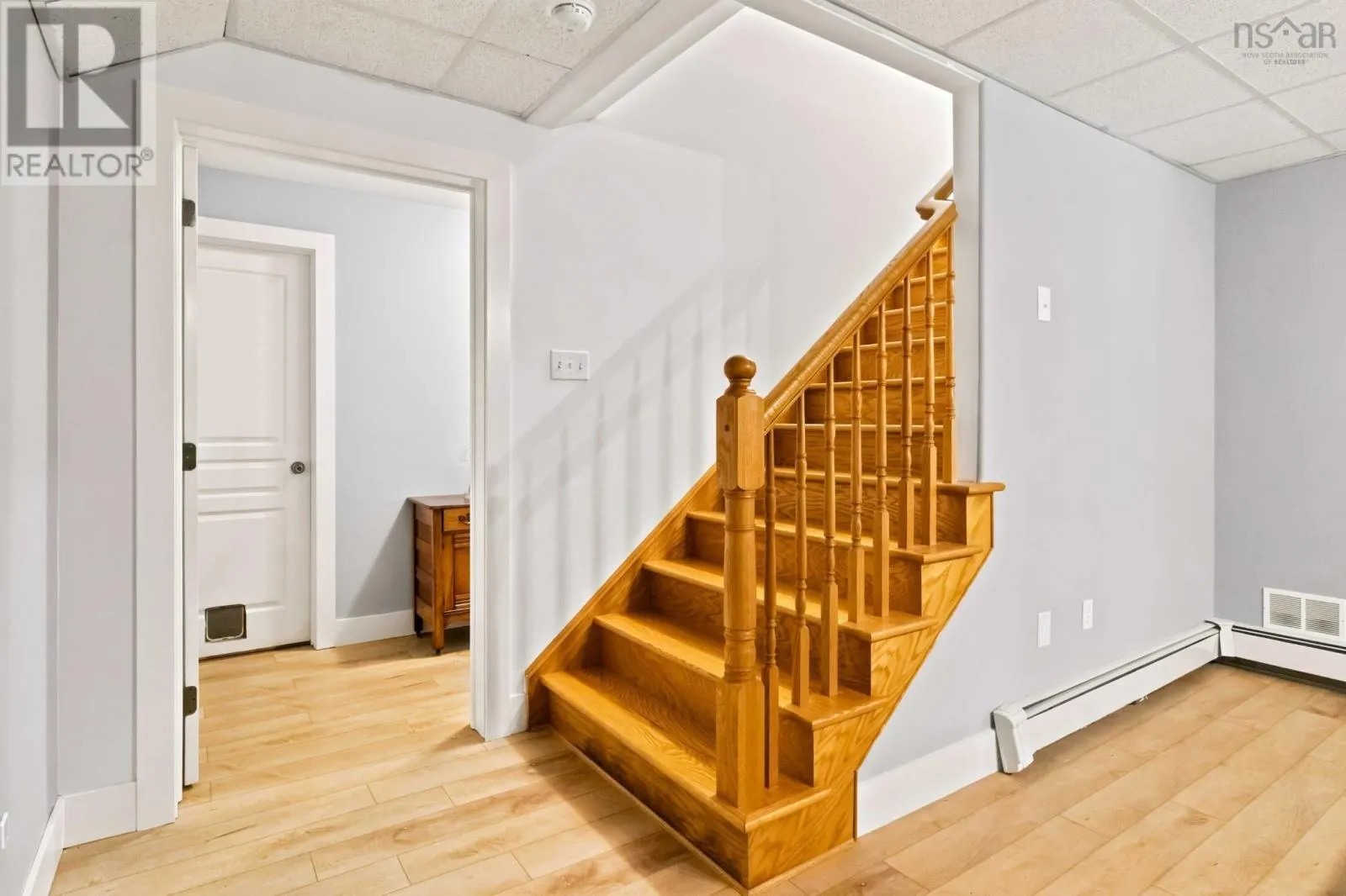 48 Gleneagles Drive