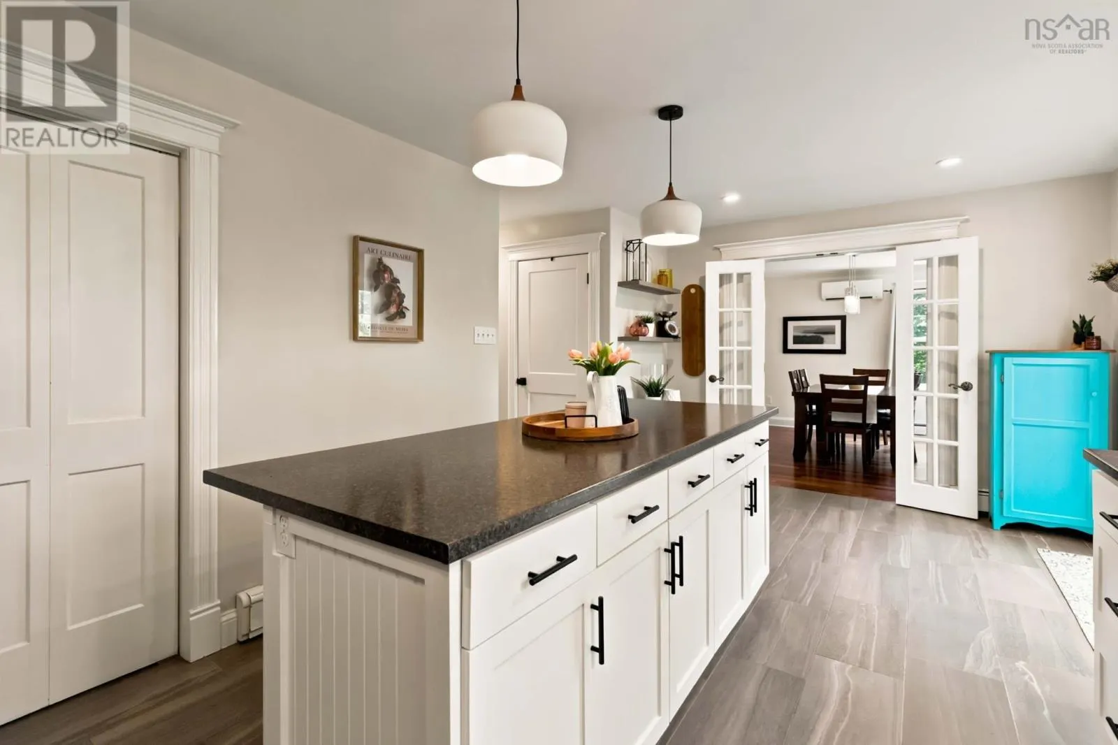 48 Gleneagles Drive