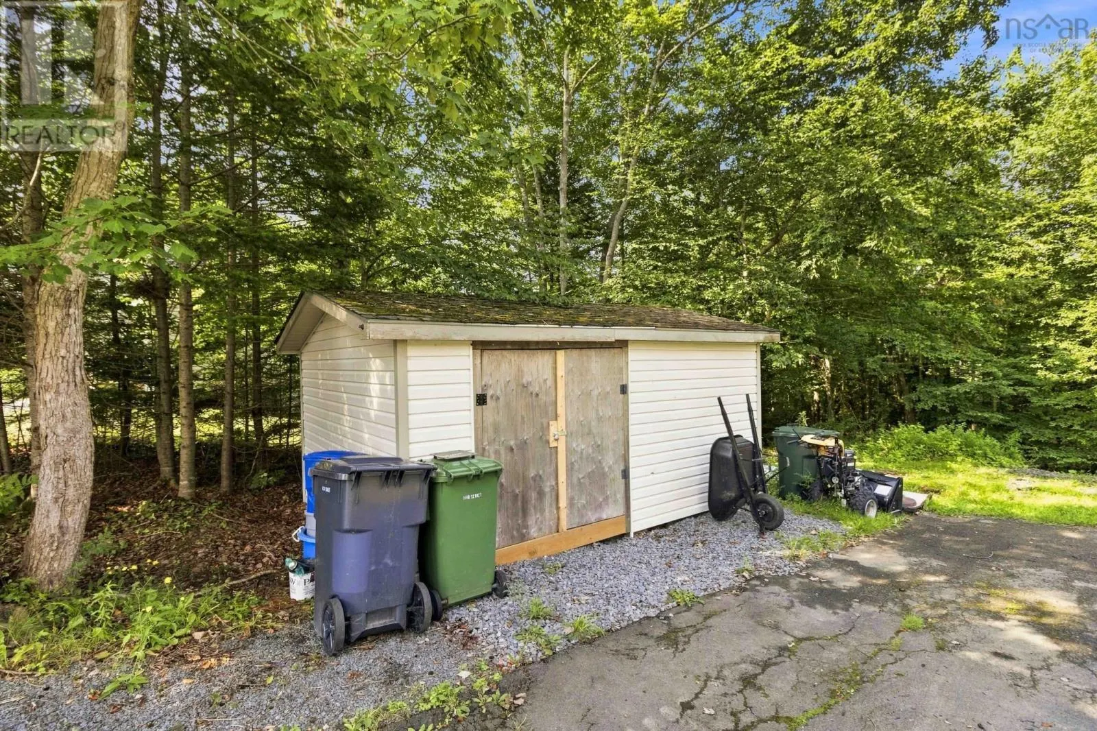48 Gleneagles Drive