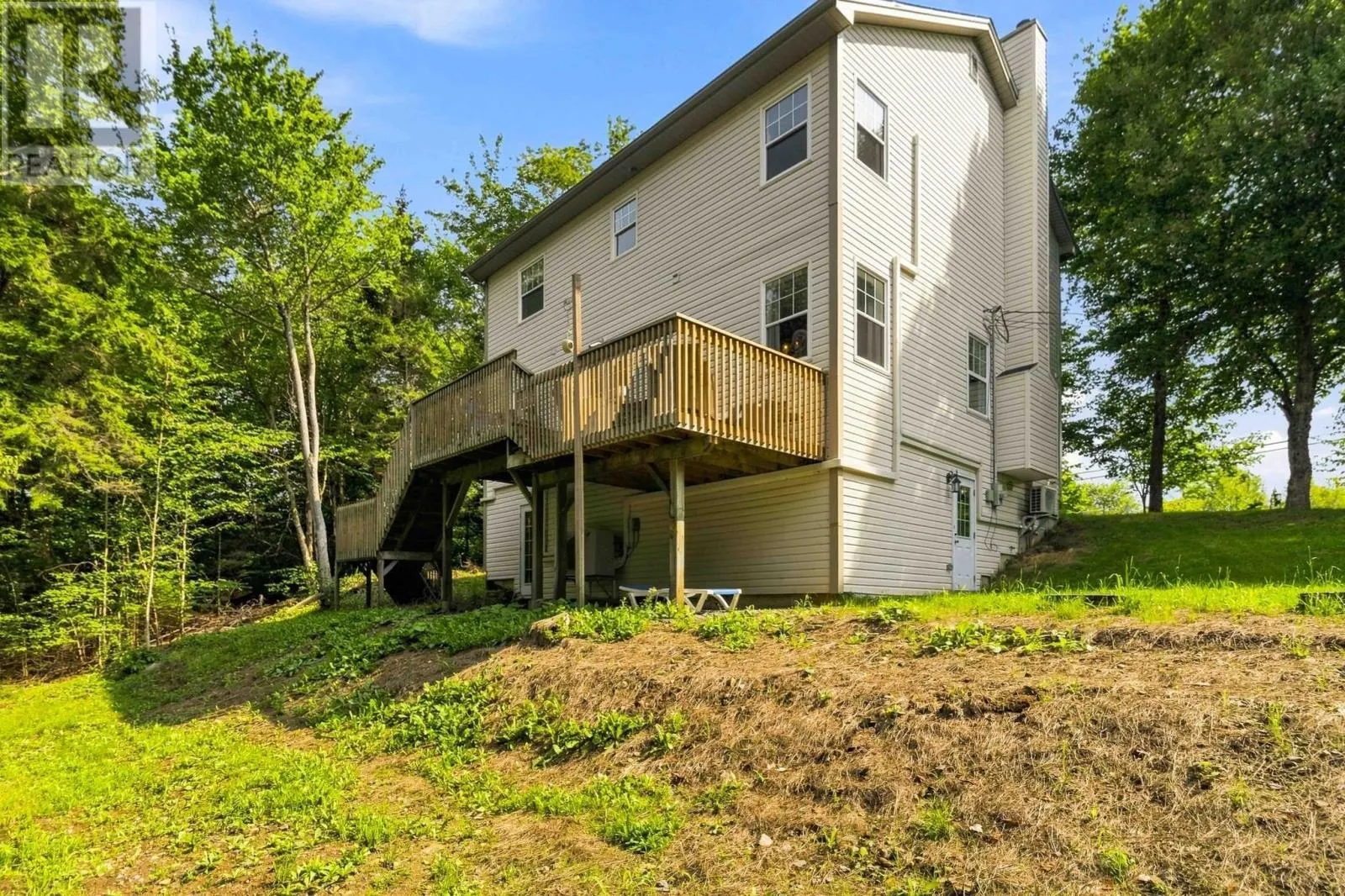48 Gleneagles Drive