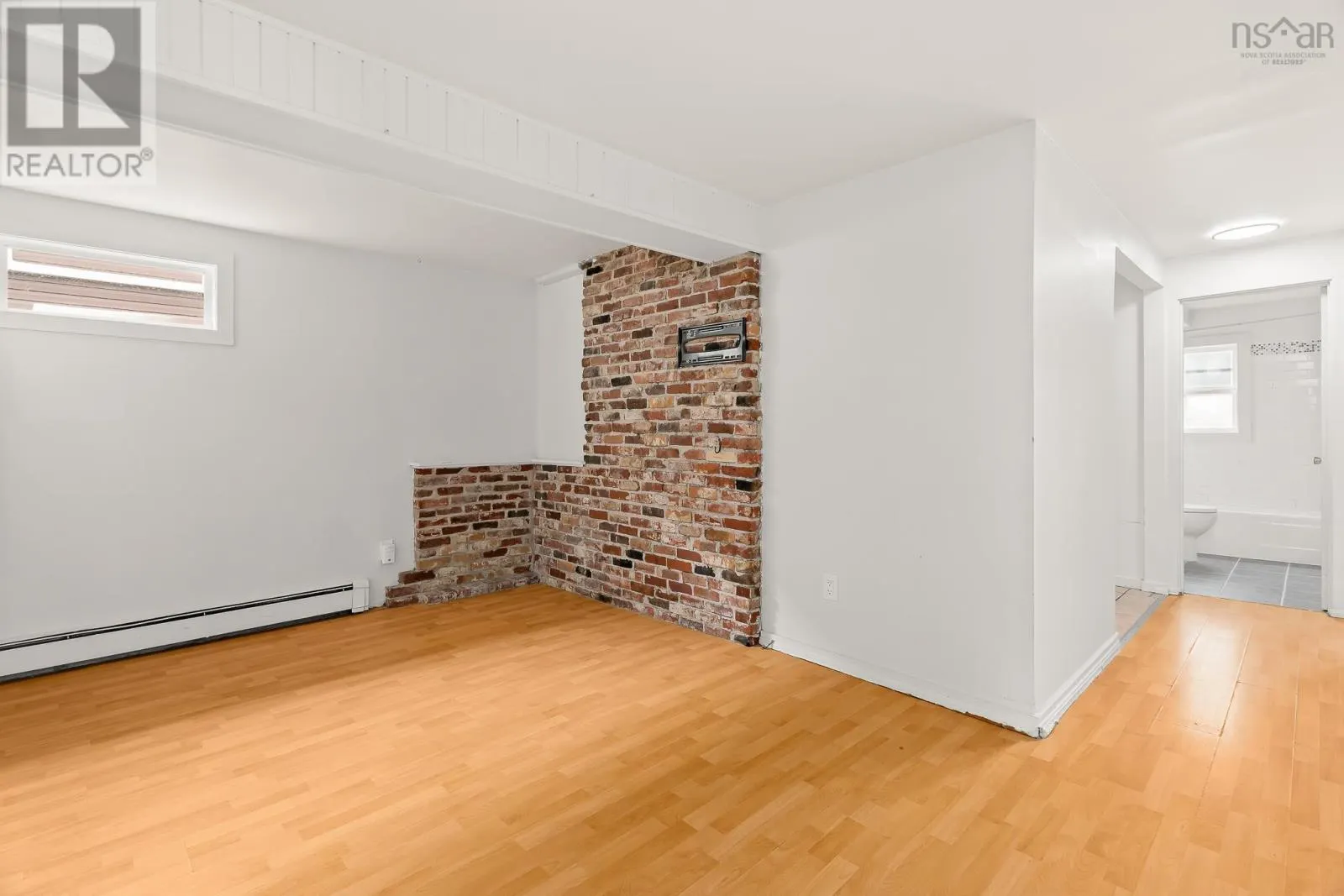 12 Frederick Avenue