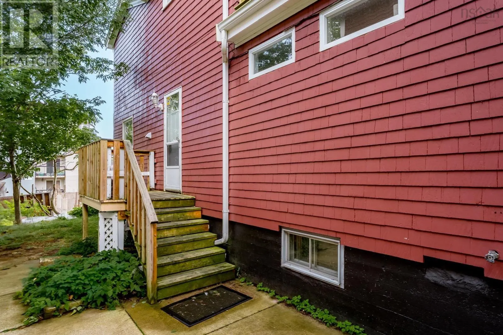 12 Frederick Avenue