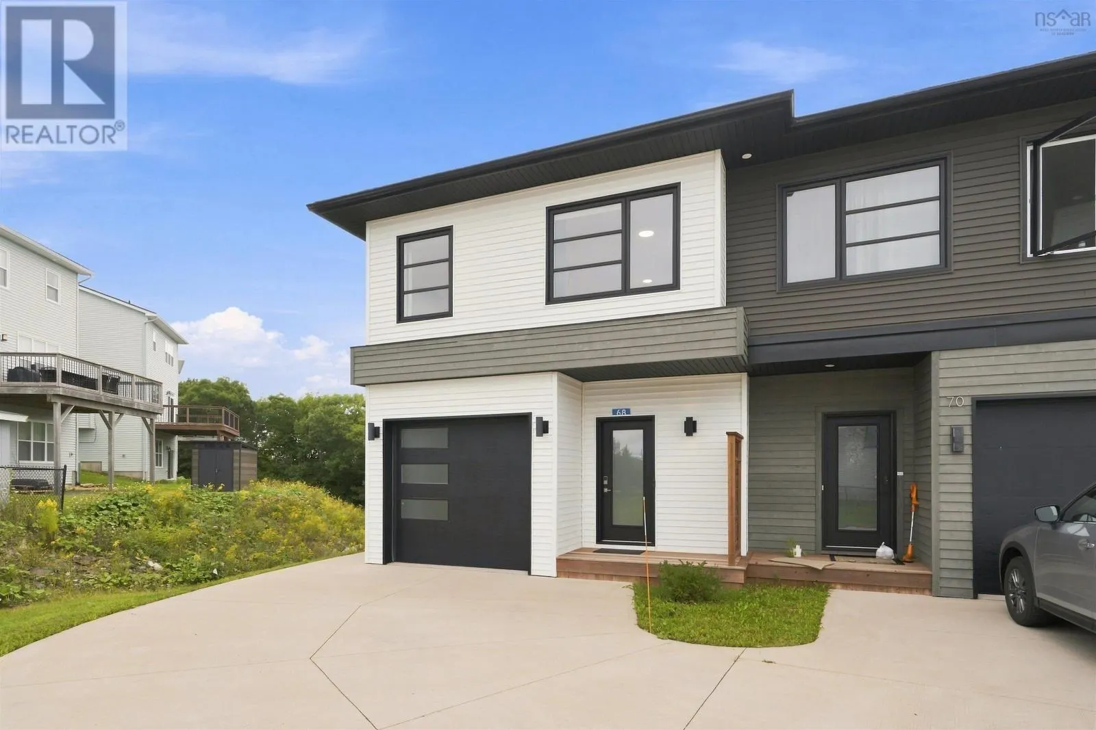 68 Grenoble Court