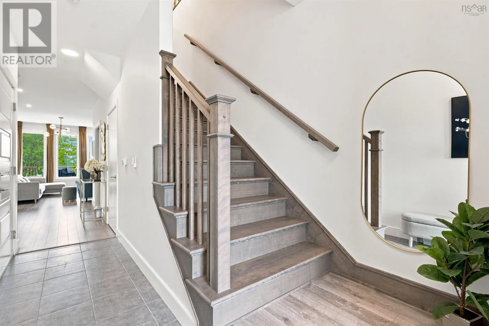 68 Grenoble Court
