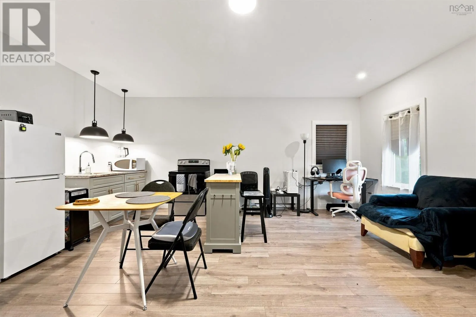 68 Grenoble Court