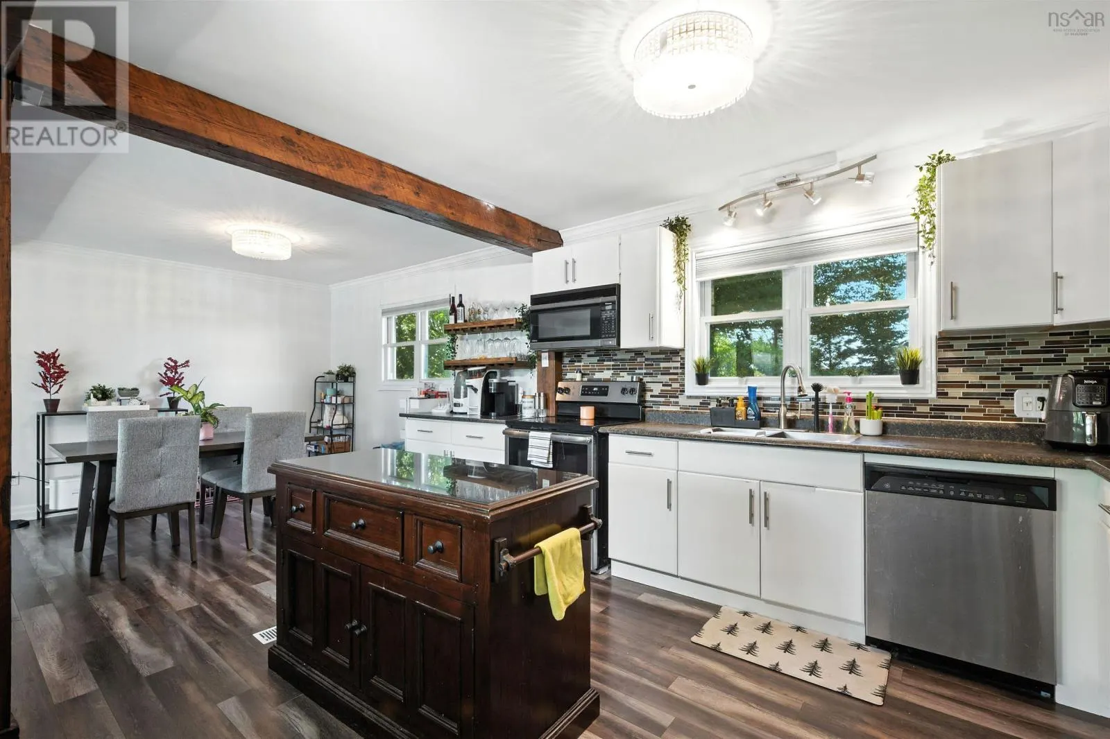 1909 Hammonds Plains Road