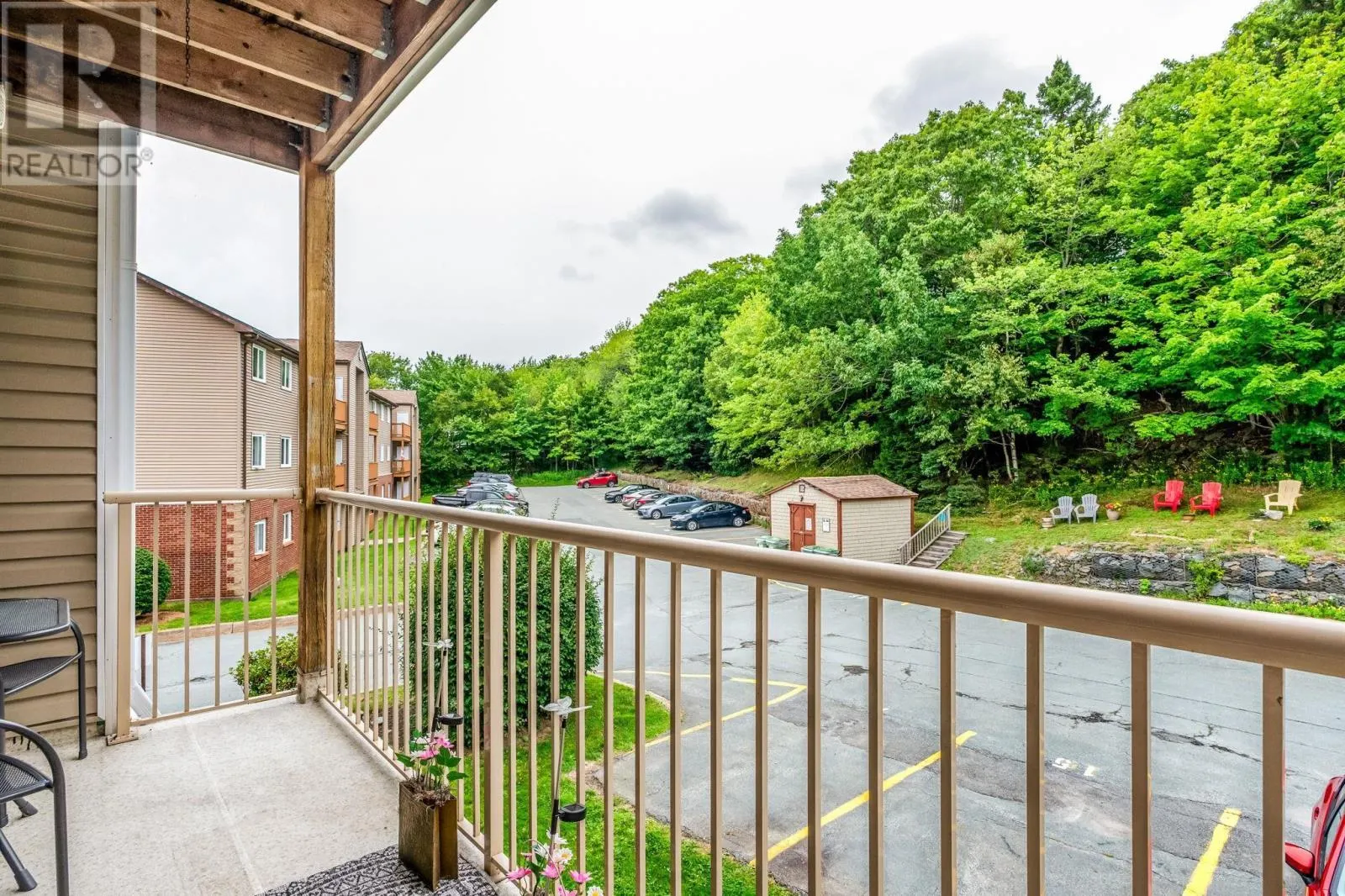 15 70 Collins Grove