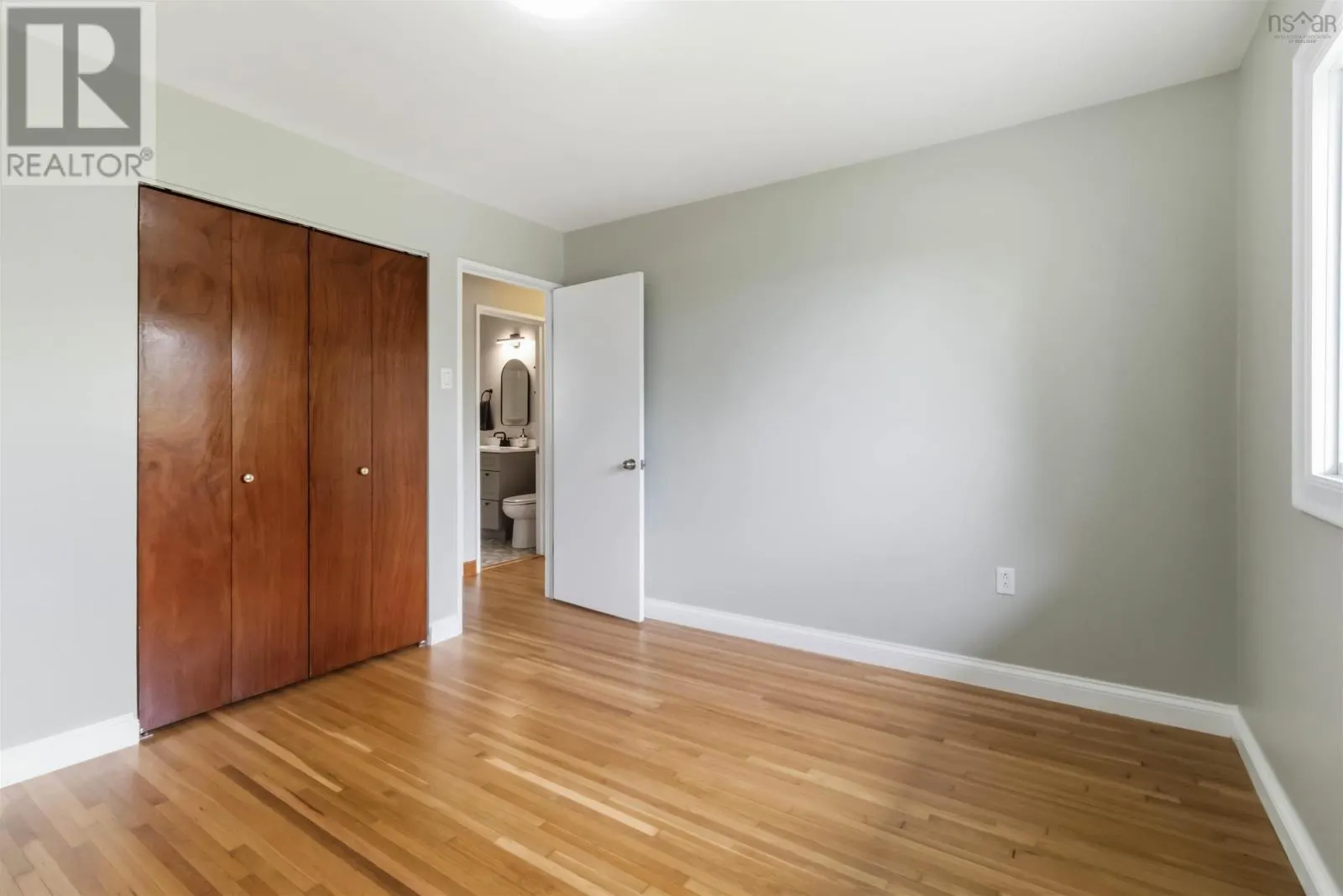 24 Muriel Avenue