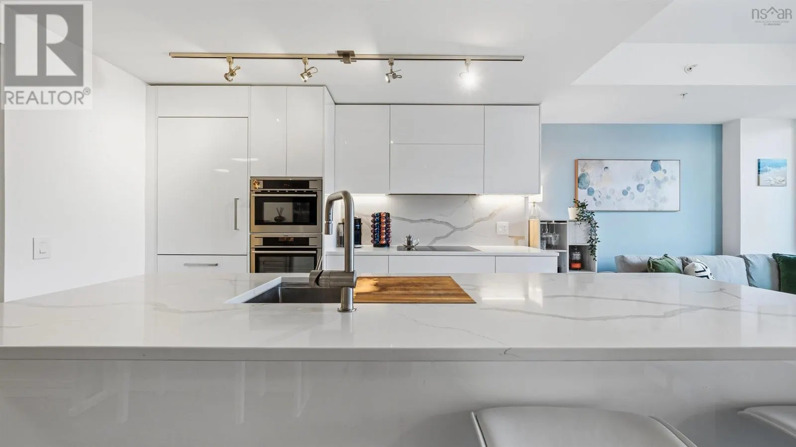 1406 1650 Granville Street