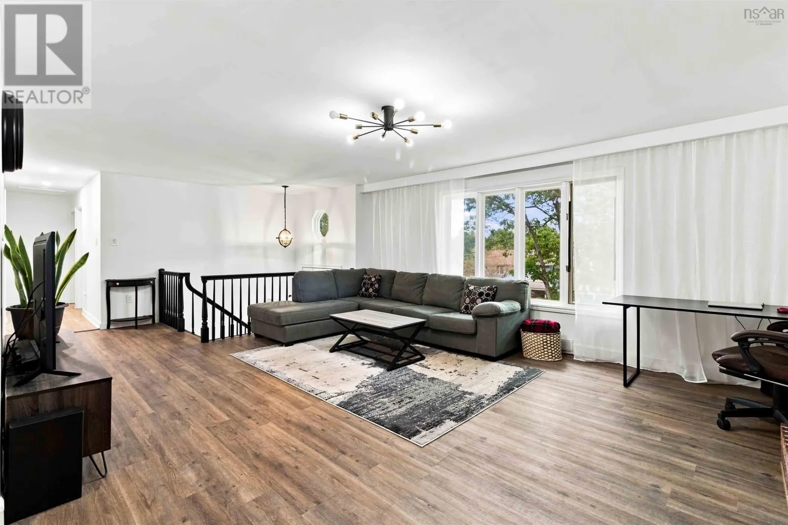 57 Riverview Crescent