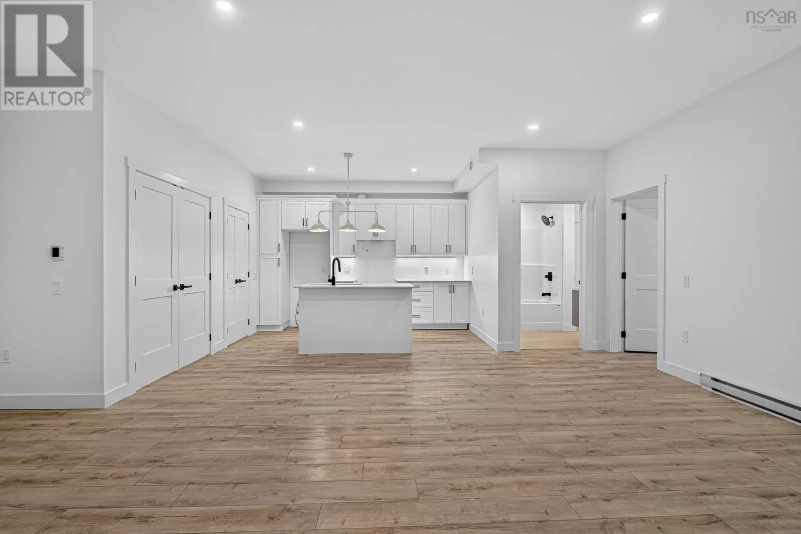 524 & 526 Perrin Drive