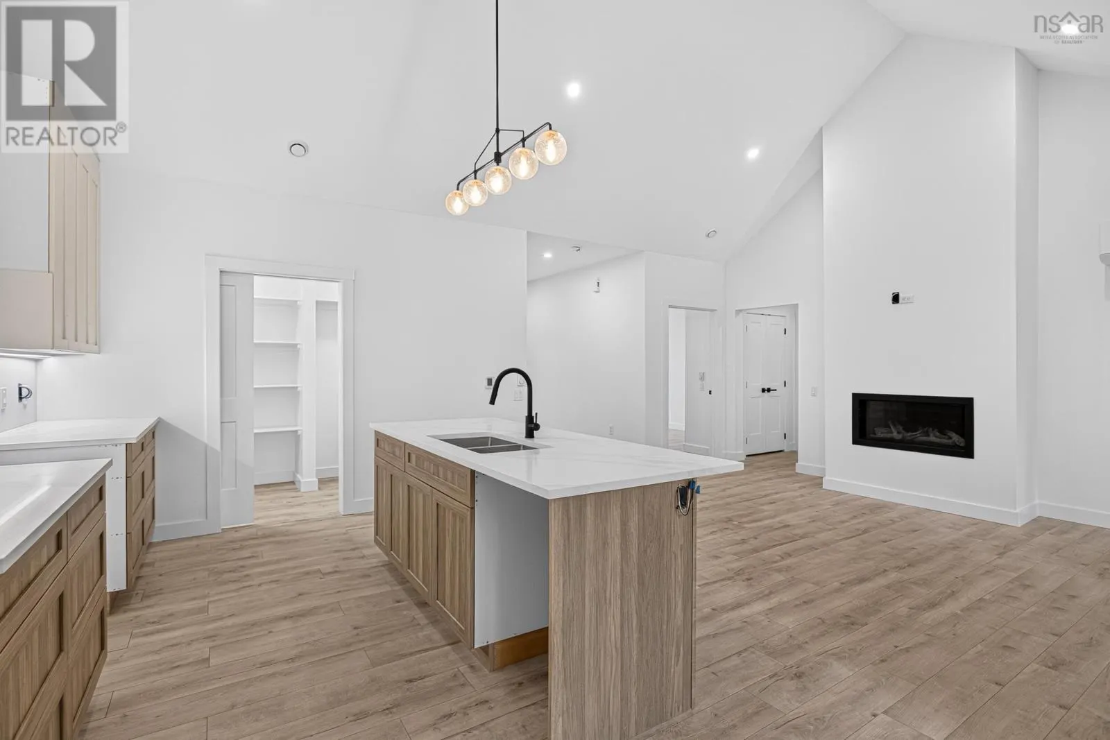 524 & 526 Perrin Drive