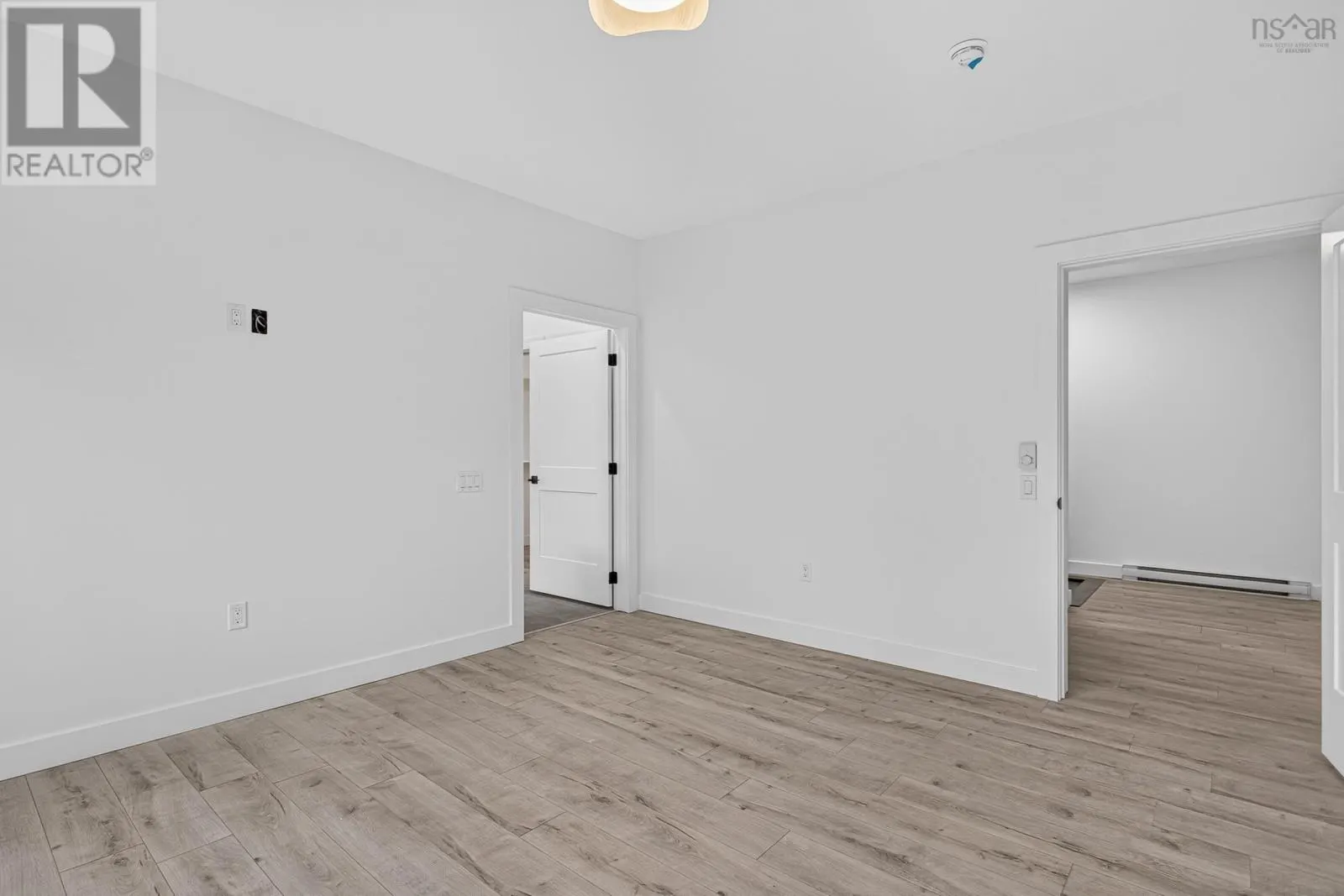 524 & 526 Perrin Drive