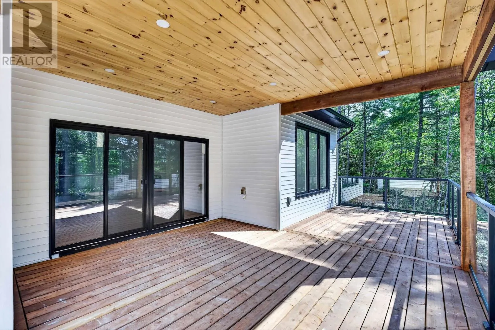 524 & 526 Perrin Drive