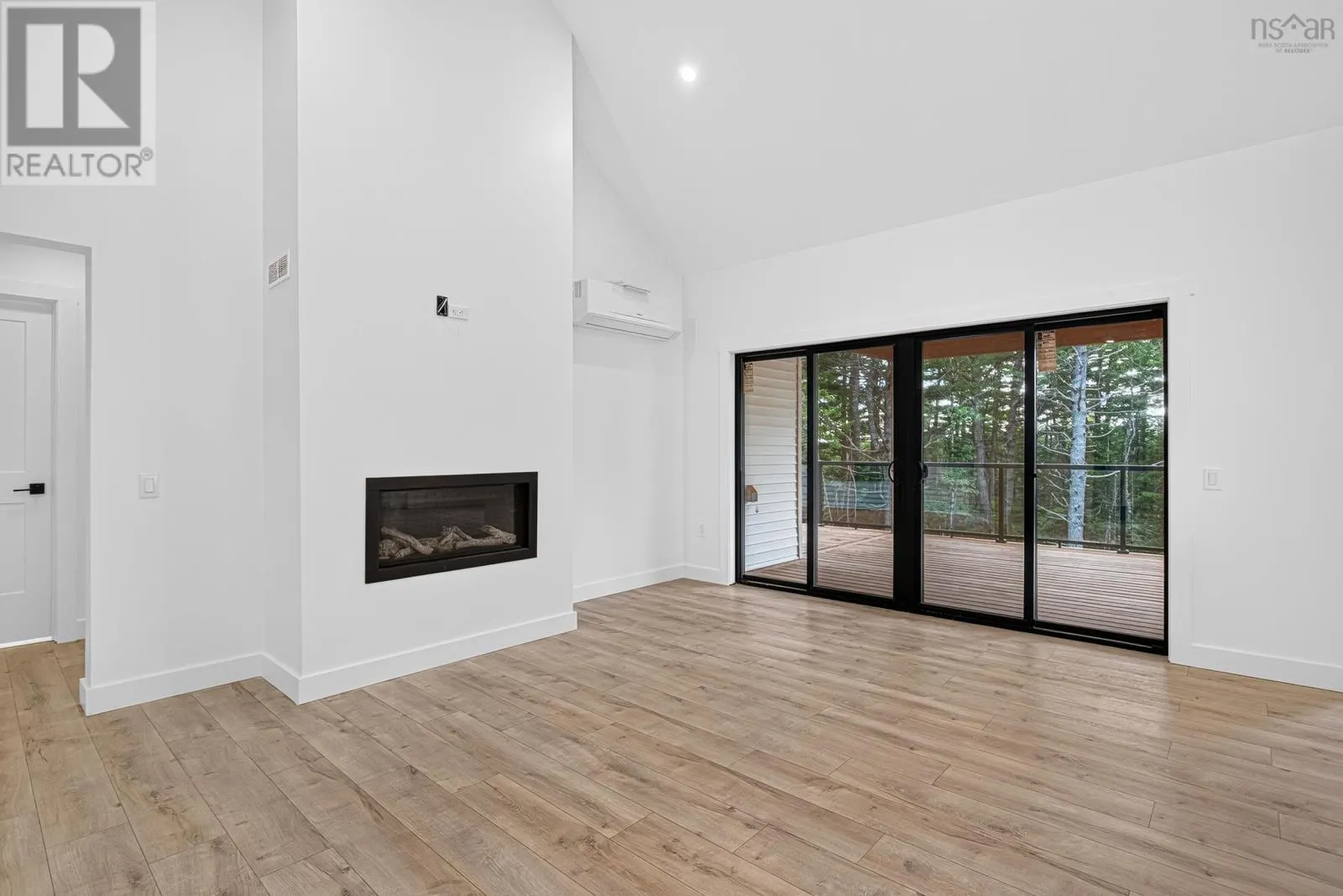 524 & 526 Perrin Drive