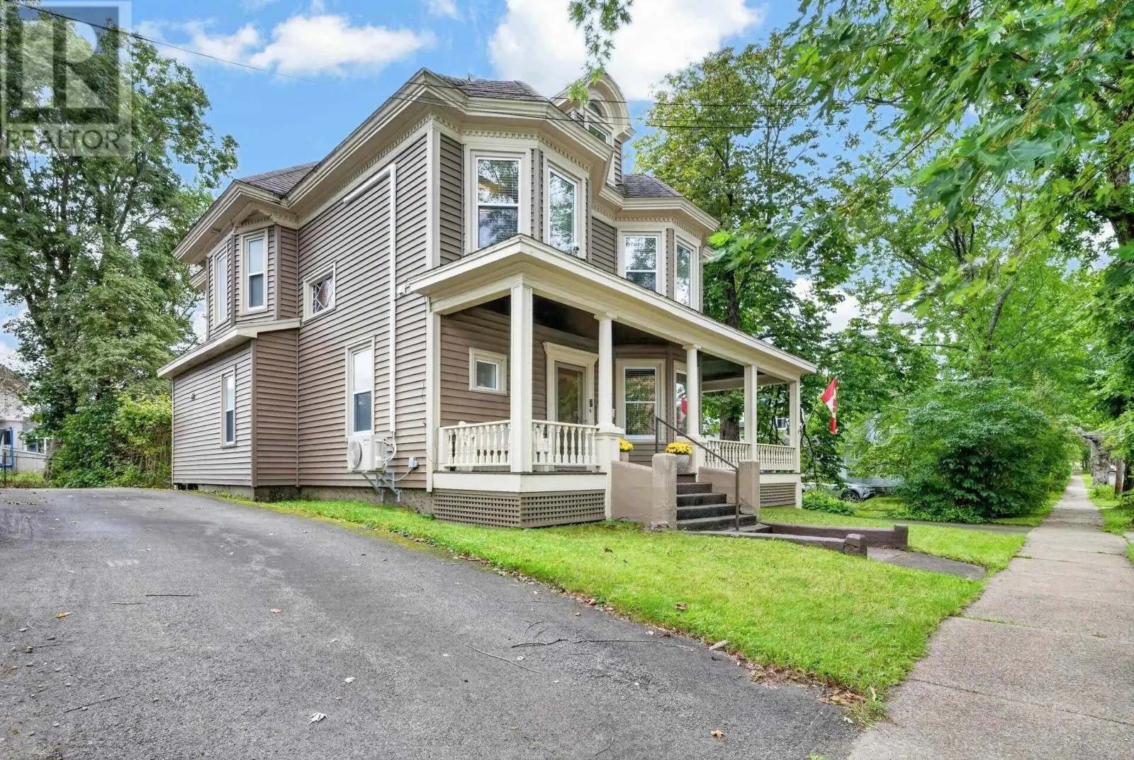 56 Whitney Avenue