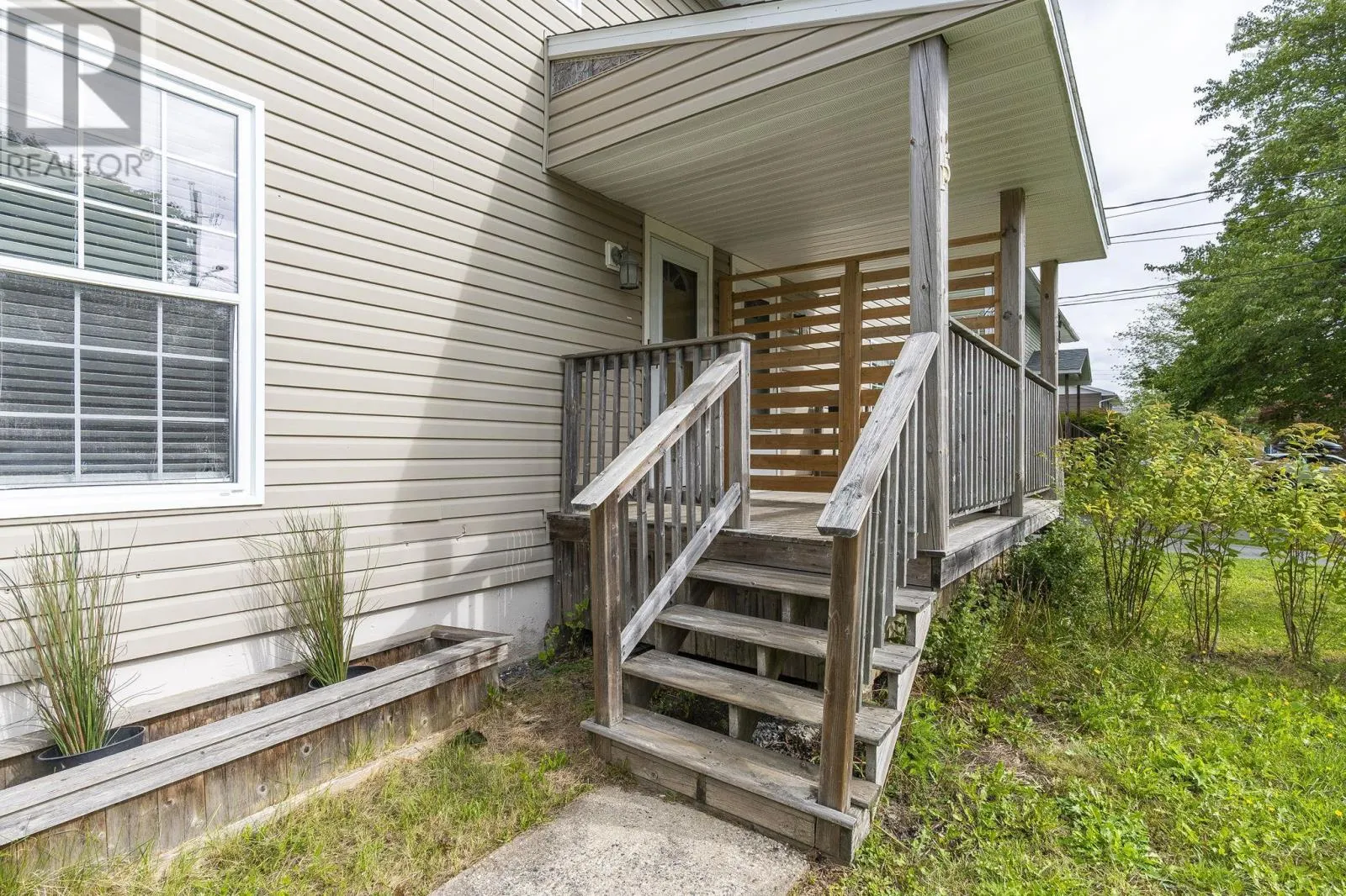15 Dipper Crescent