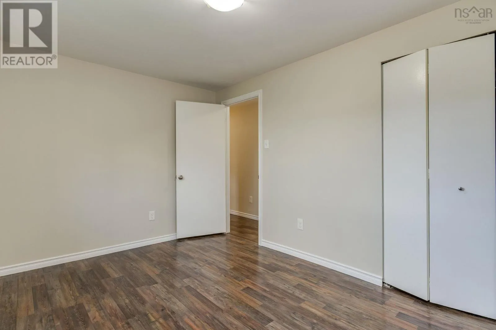 15 Dipper Crescent