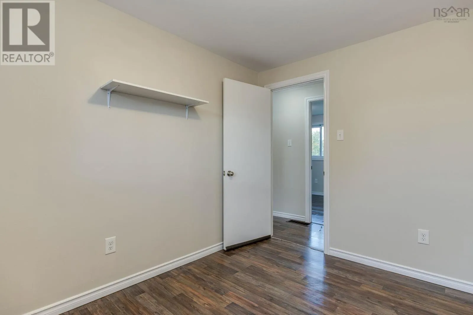 15 Dipper Crescent