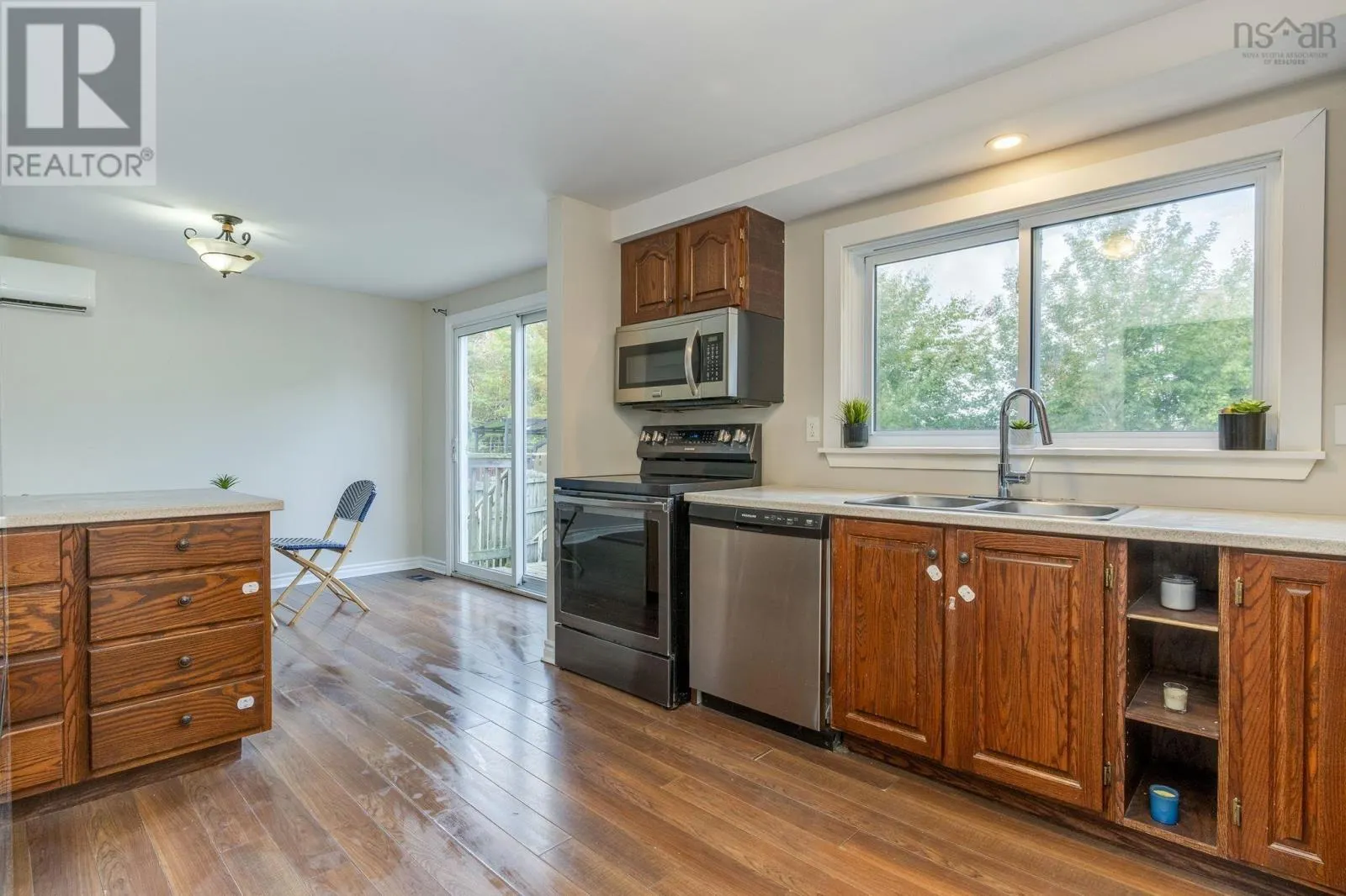 15 Dipper Crescent