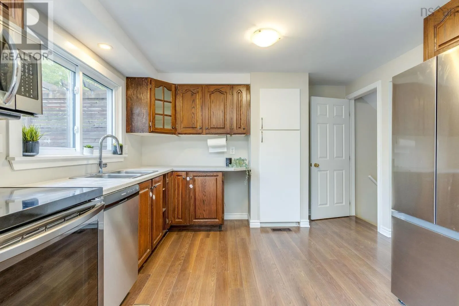 15 Dipper Crescent