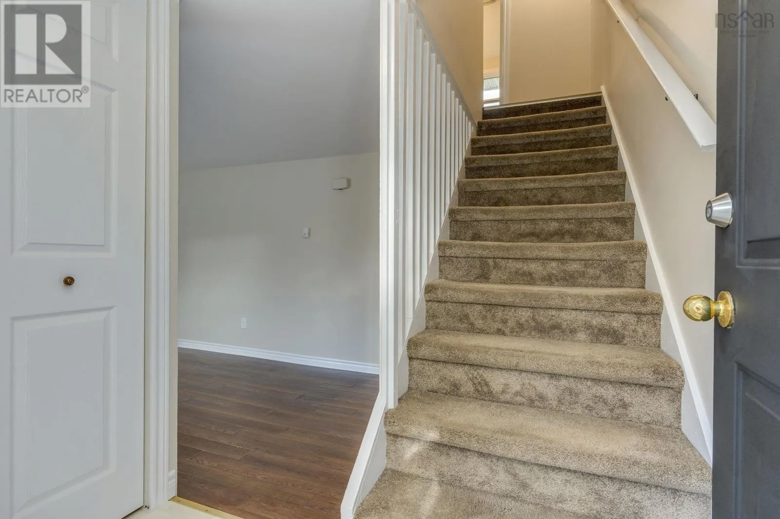 15 Dipper Crescent