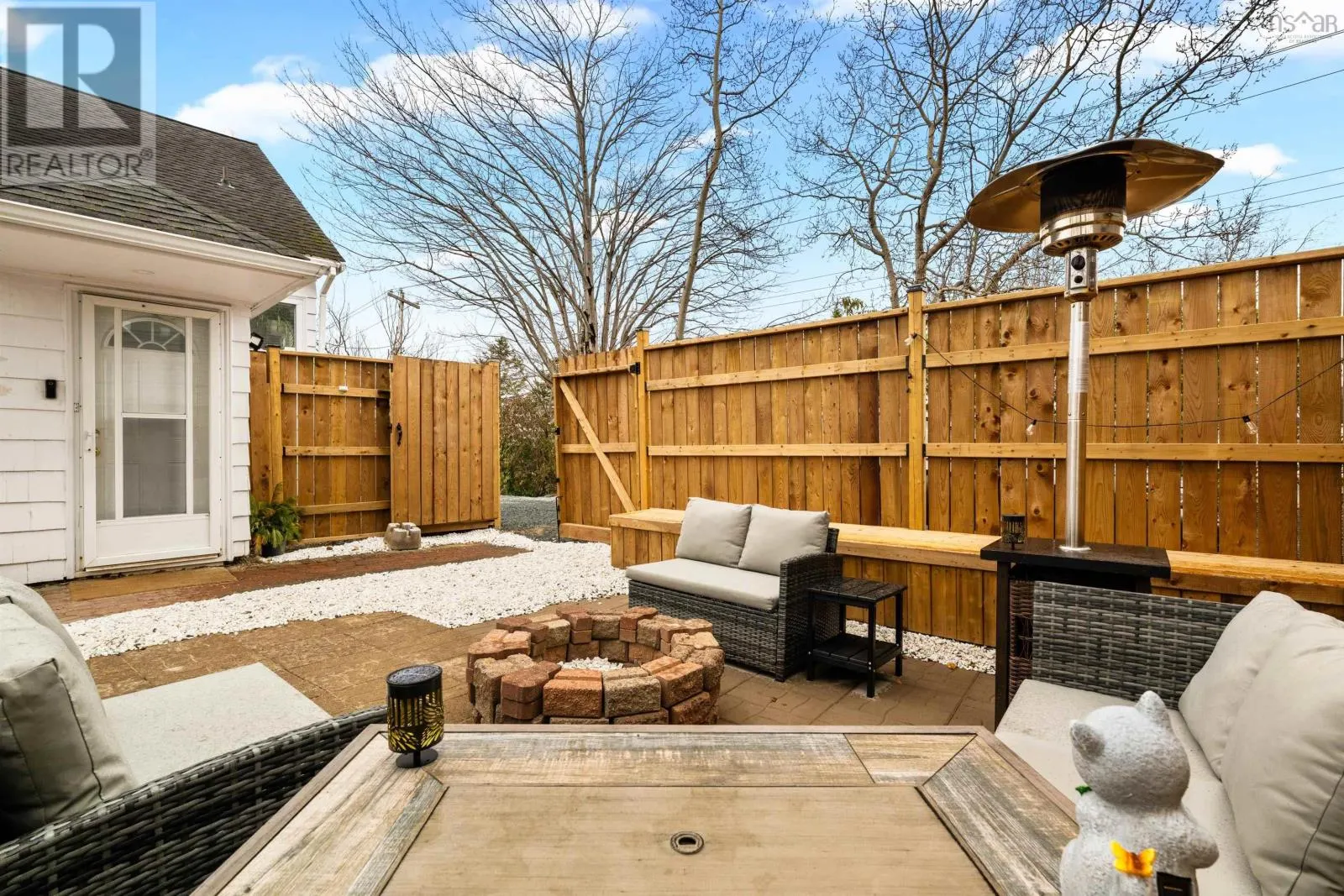 3 Scotsburn Avenue