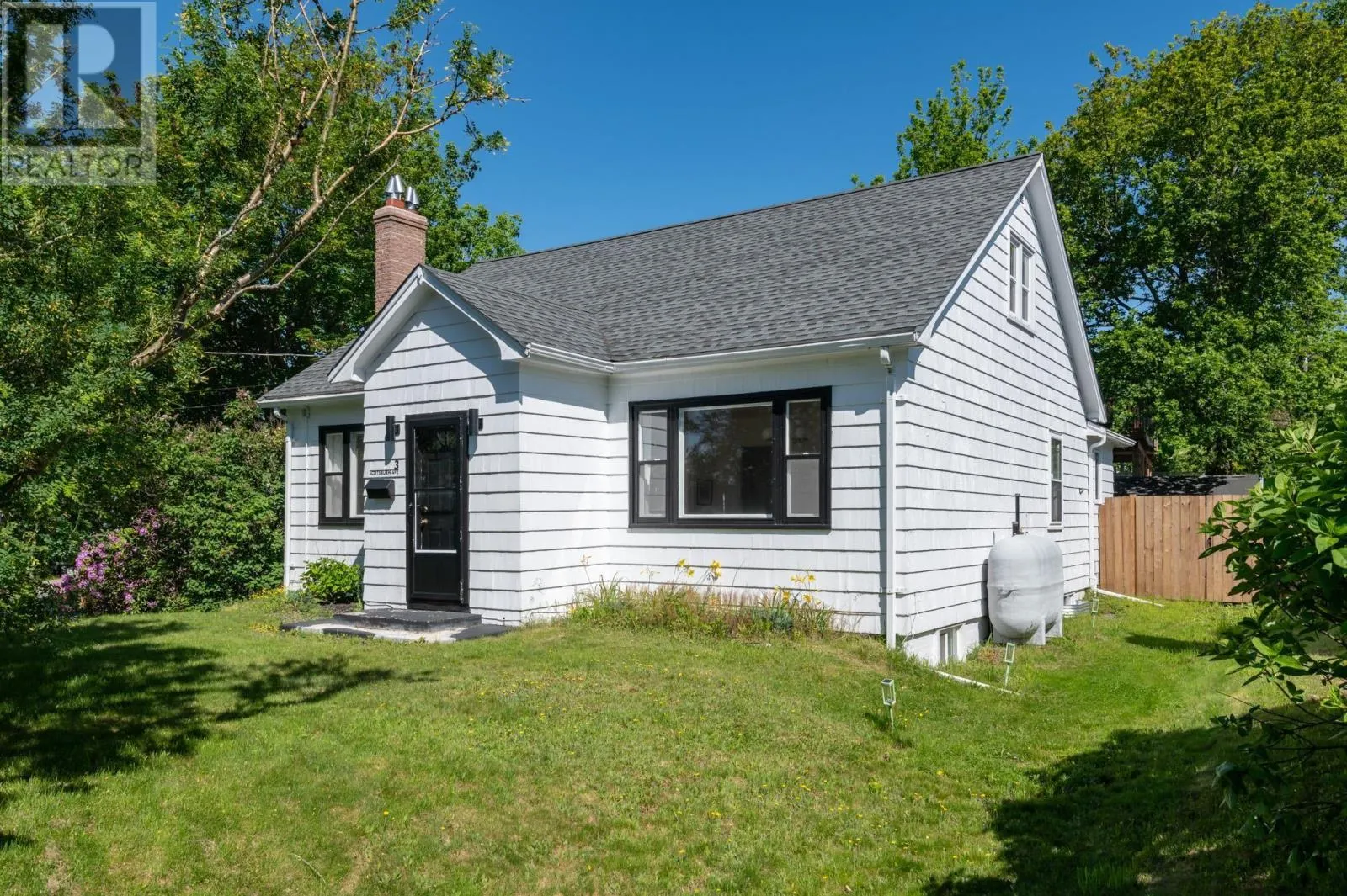 3 Scotsburn Avenue