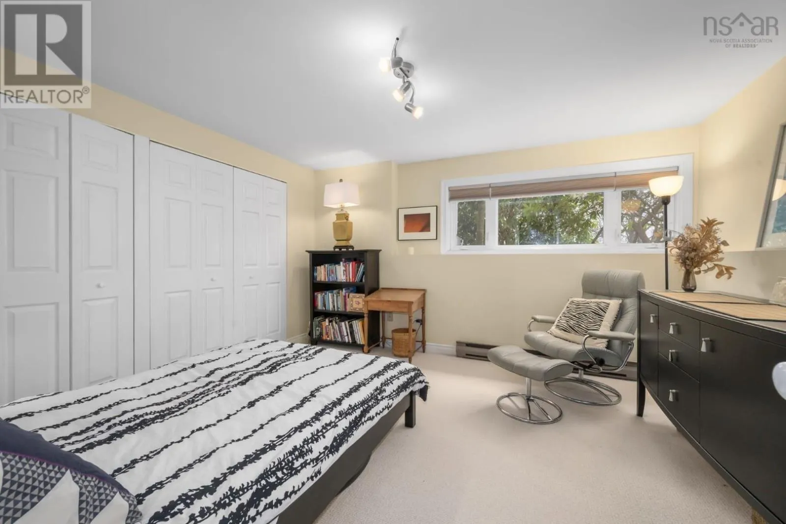 147 Spinnaker Drive