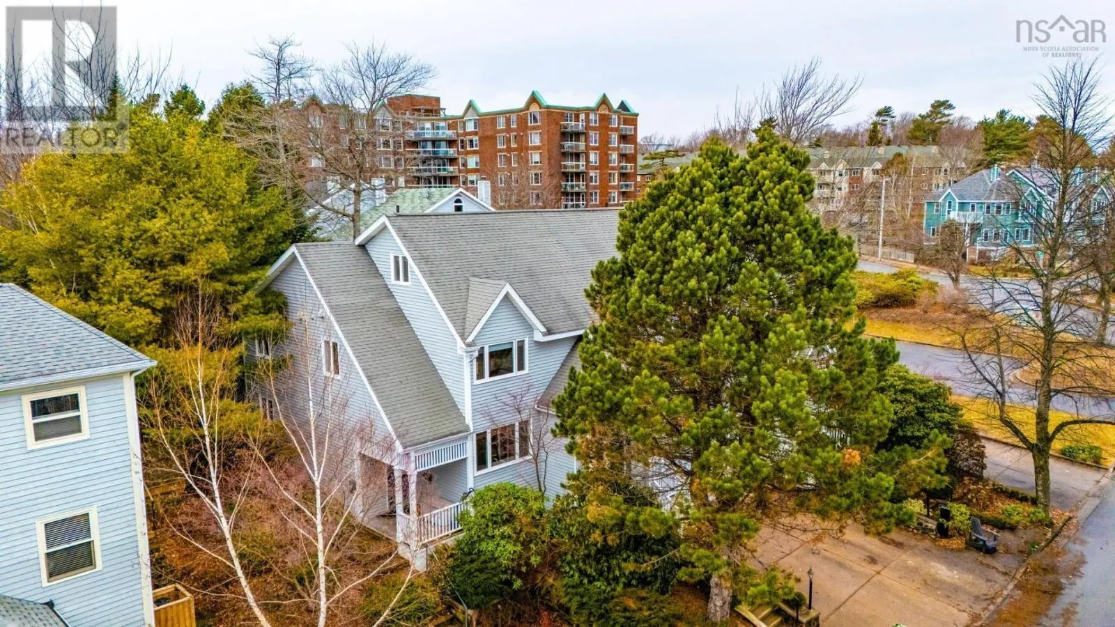 147 Spinnaker Drive