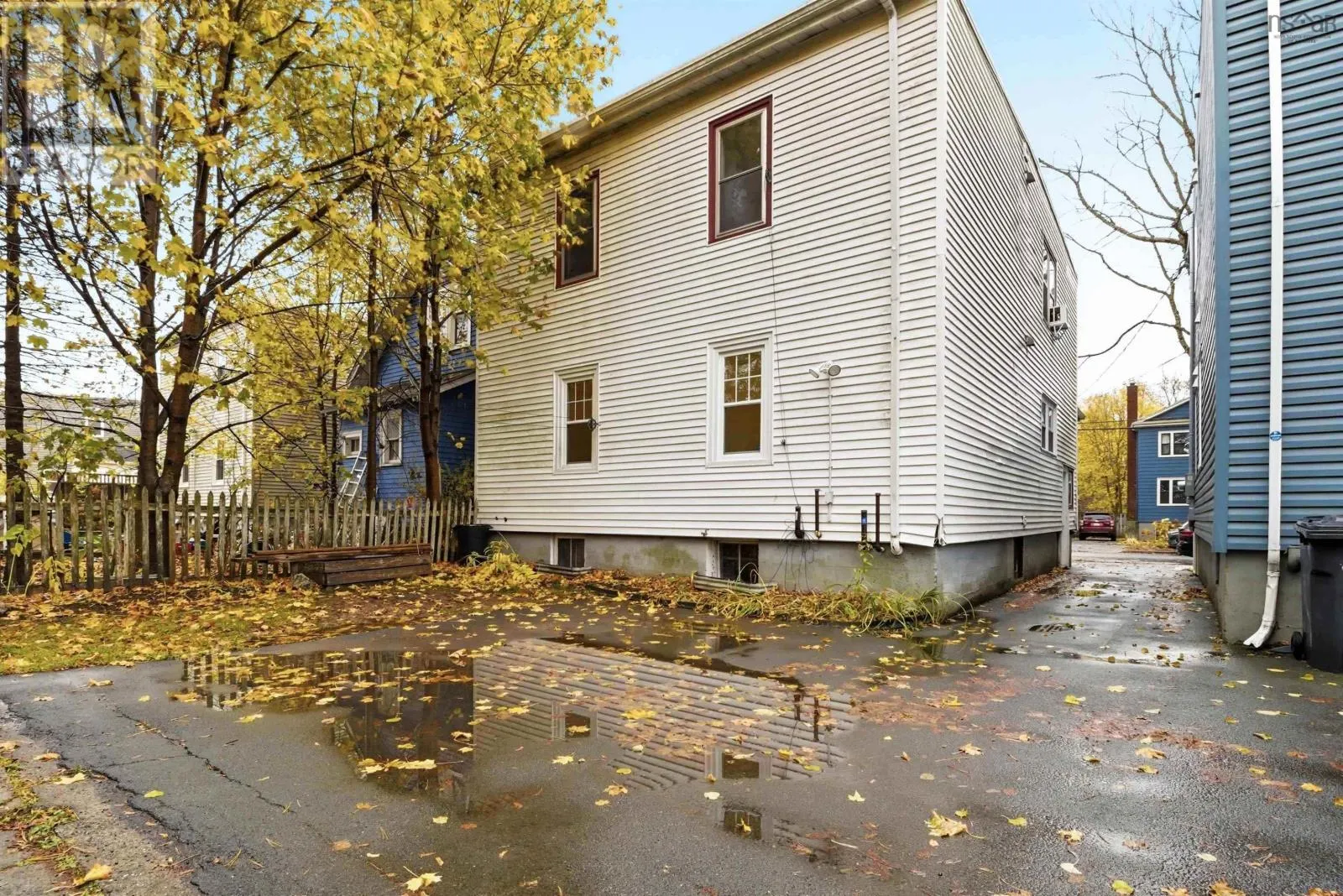 6229-6231 Allan Street|6229-6231 Allan Street