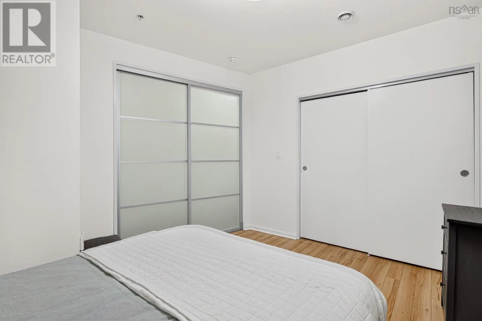 114 5221 Nora Bernard Street