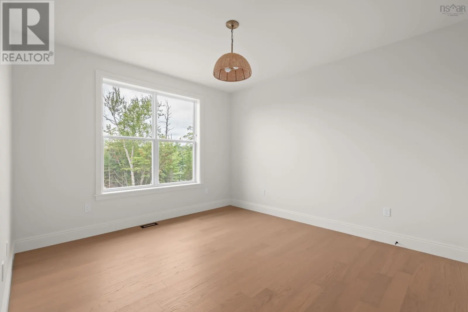 357 Canoe Crescent