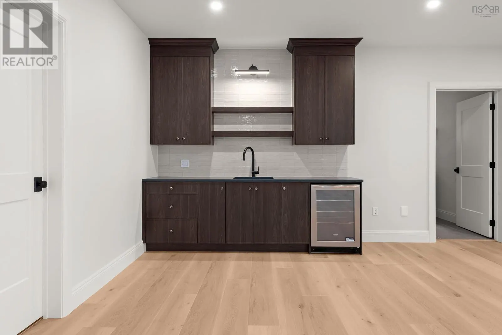 357 Canoe Crescent