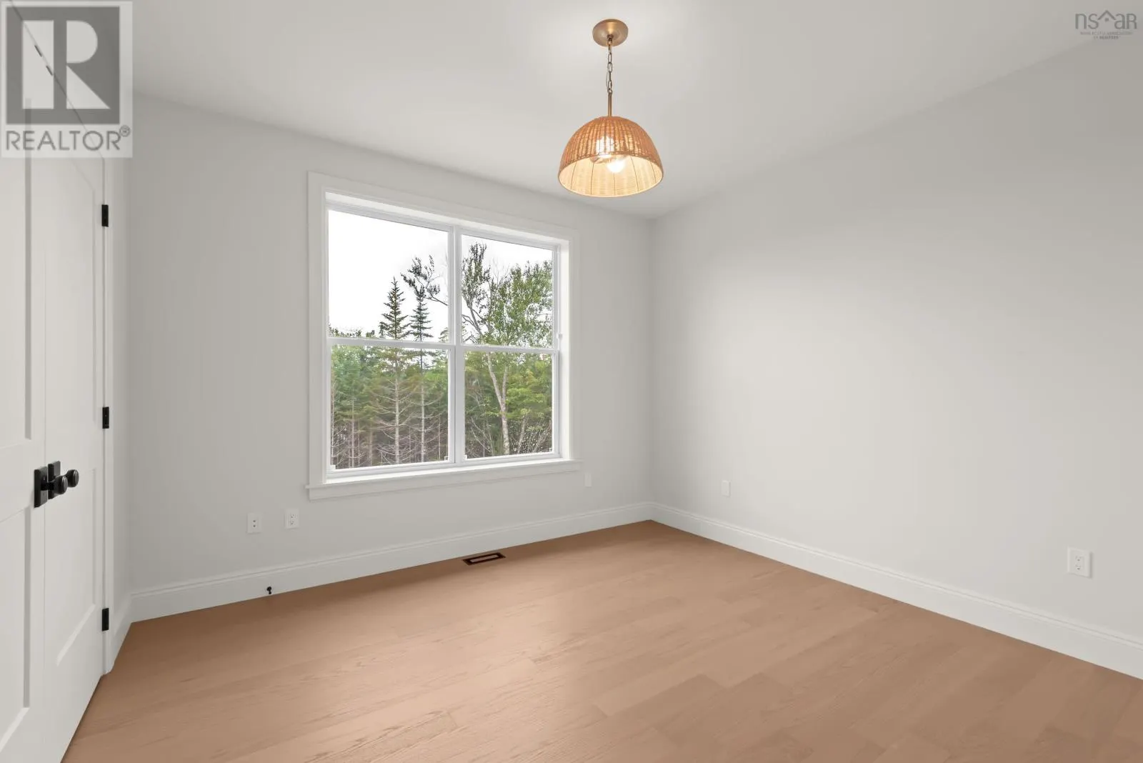 357 Canoe Crescent