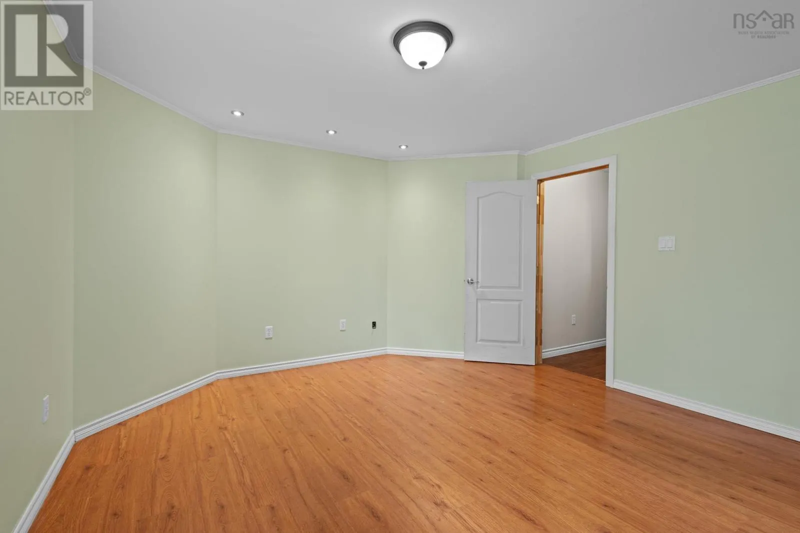 259 Henry Avenue
