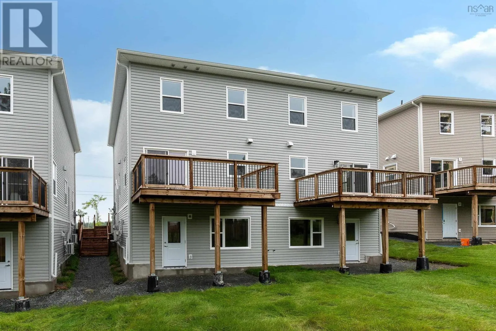 38 Warner Drive