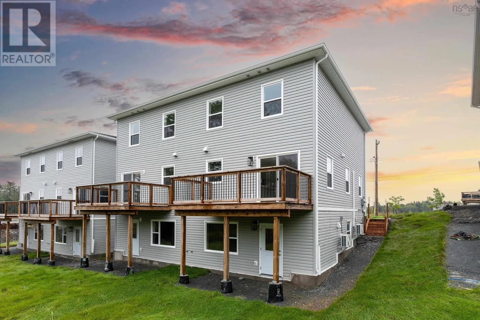 38 Warner Drive