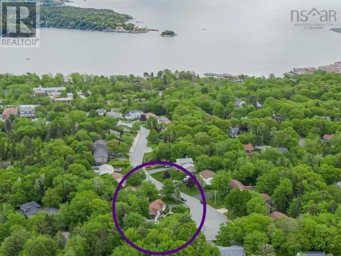 71 Douglas Drive