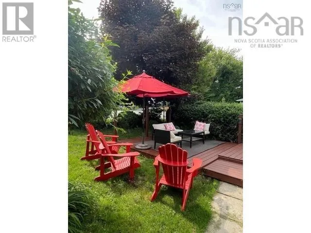 71 Douglas Drive