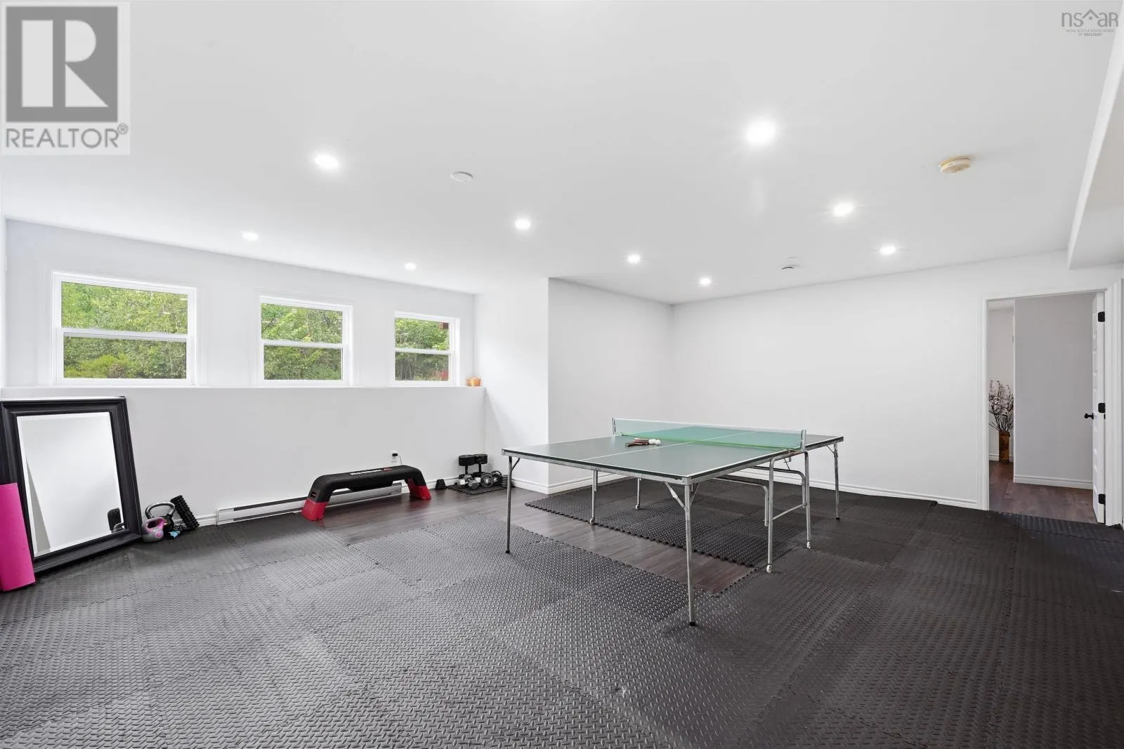 114 Alabaster Way