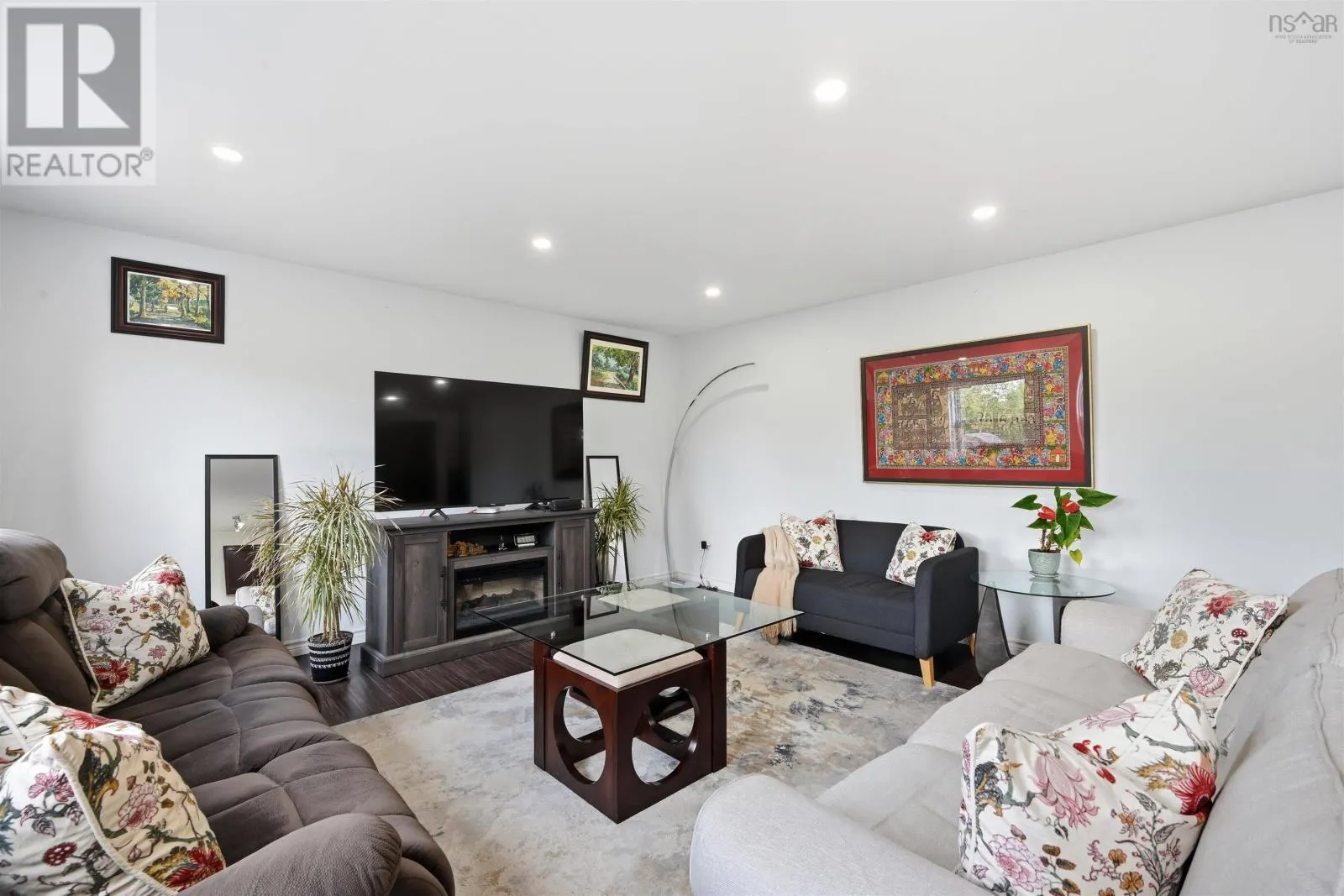 114 Alabaster Way
