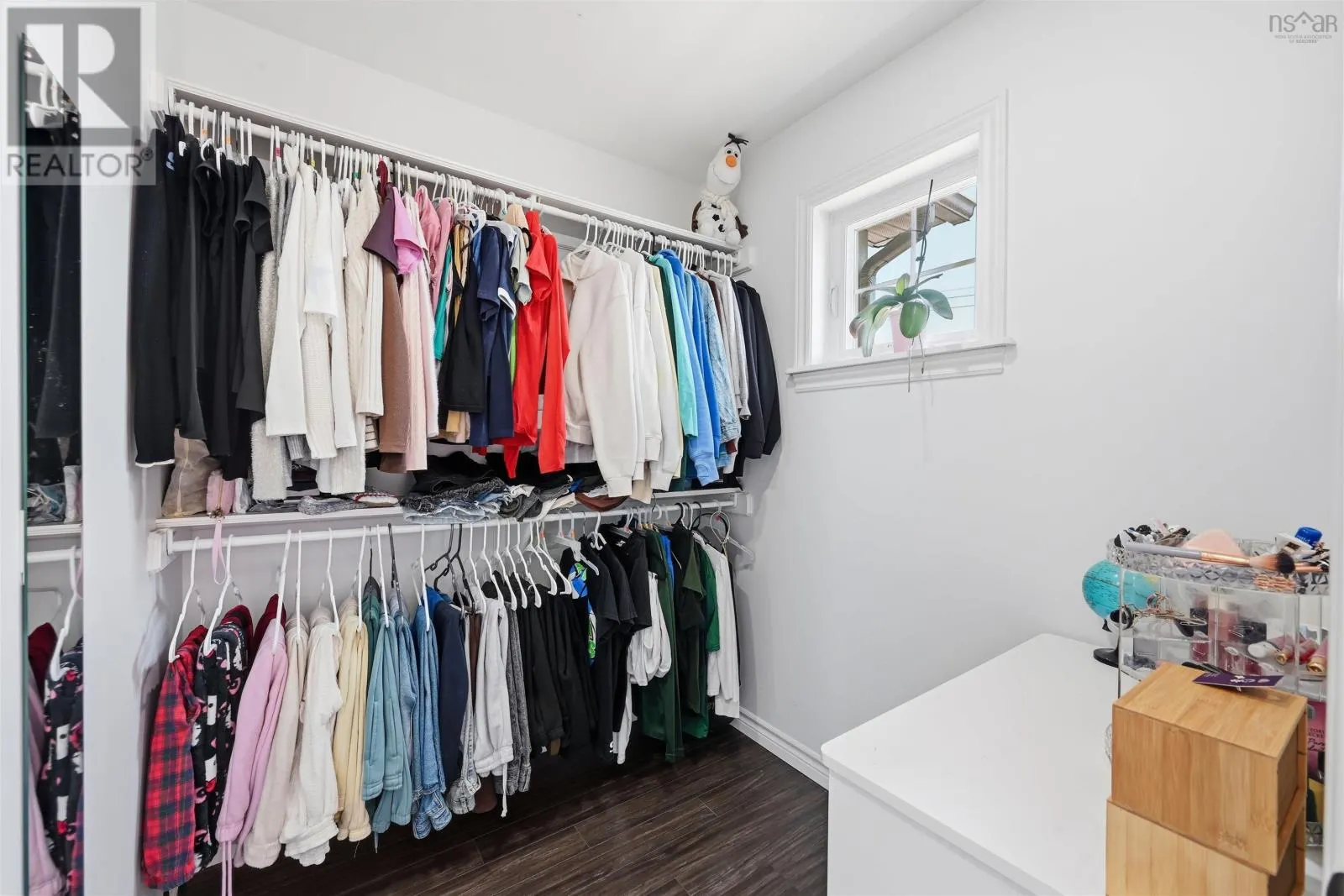 114 Alabaster Way