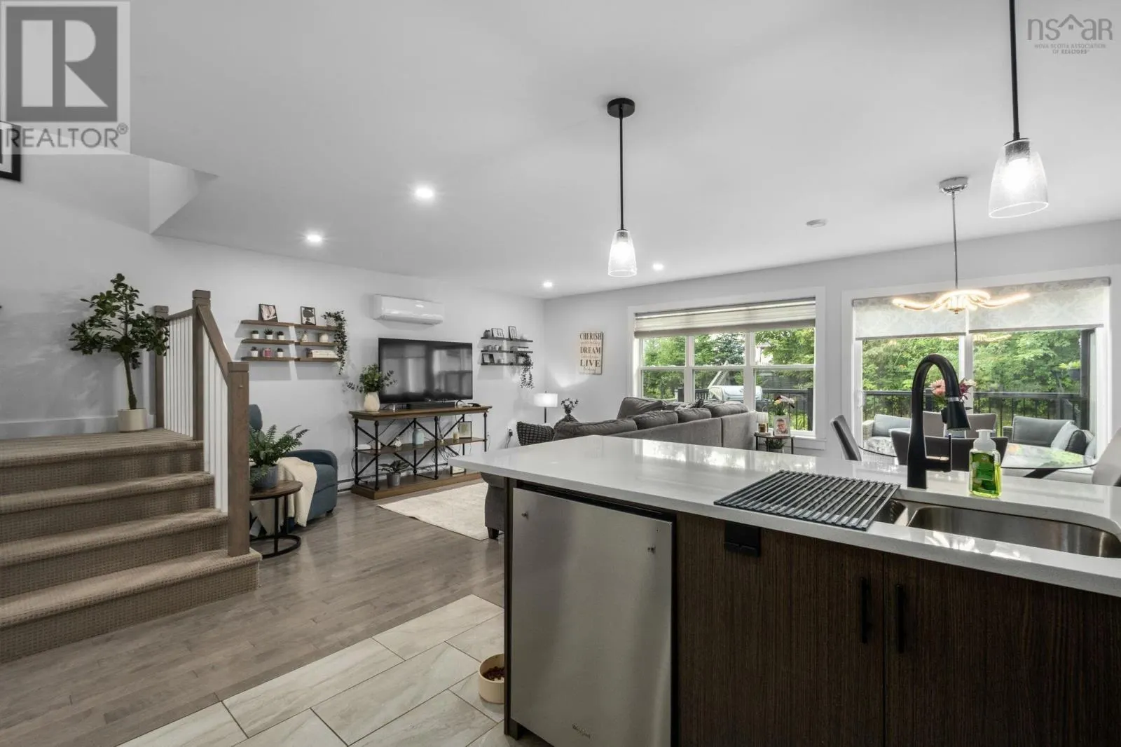 29 Concorde Way