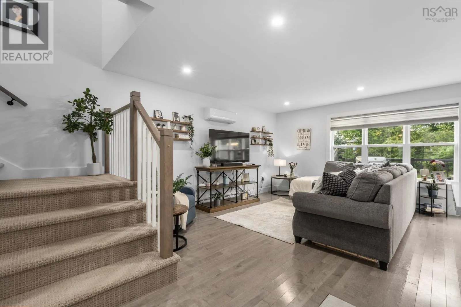 29 Concorde Way
